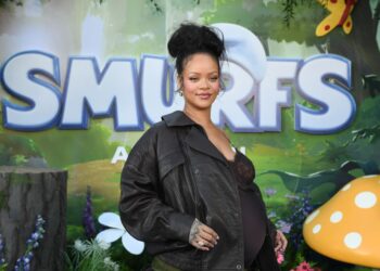 Rihanna Responds to Whitney Rose