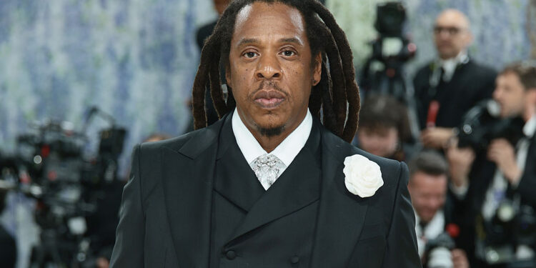 [VIDEO] Jay-Z Fires Shots At Kanye, Drake, Nicki, Dame Dash & More