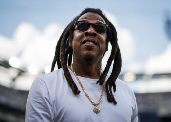 Jaÿ-Z Debuts Afro At Roots Picnic With A Possible Freestyle Diss For Drake & Others