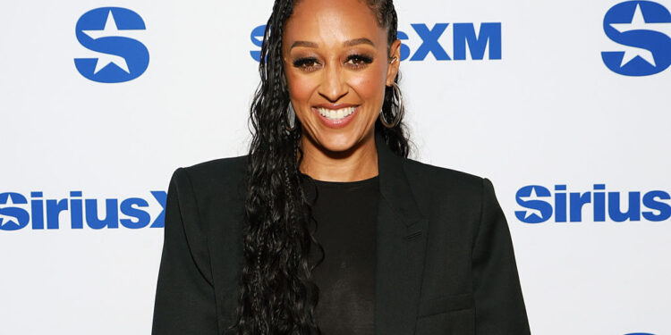 Tia Mowry Gushes Over Her Man Javon’e: ‘His Emotional Intelligence Is Amazing’