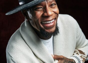 D.L. Hughley: ‘I’m Excited. The Country’s Ready for Something’