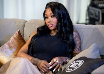 Summer Walker Sues LVRN For Fraud, Claims Label Hid Money And Exploited Her Career